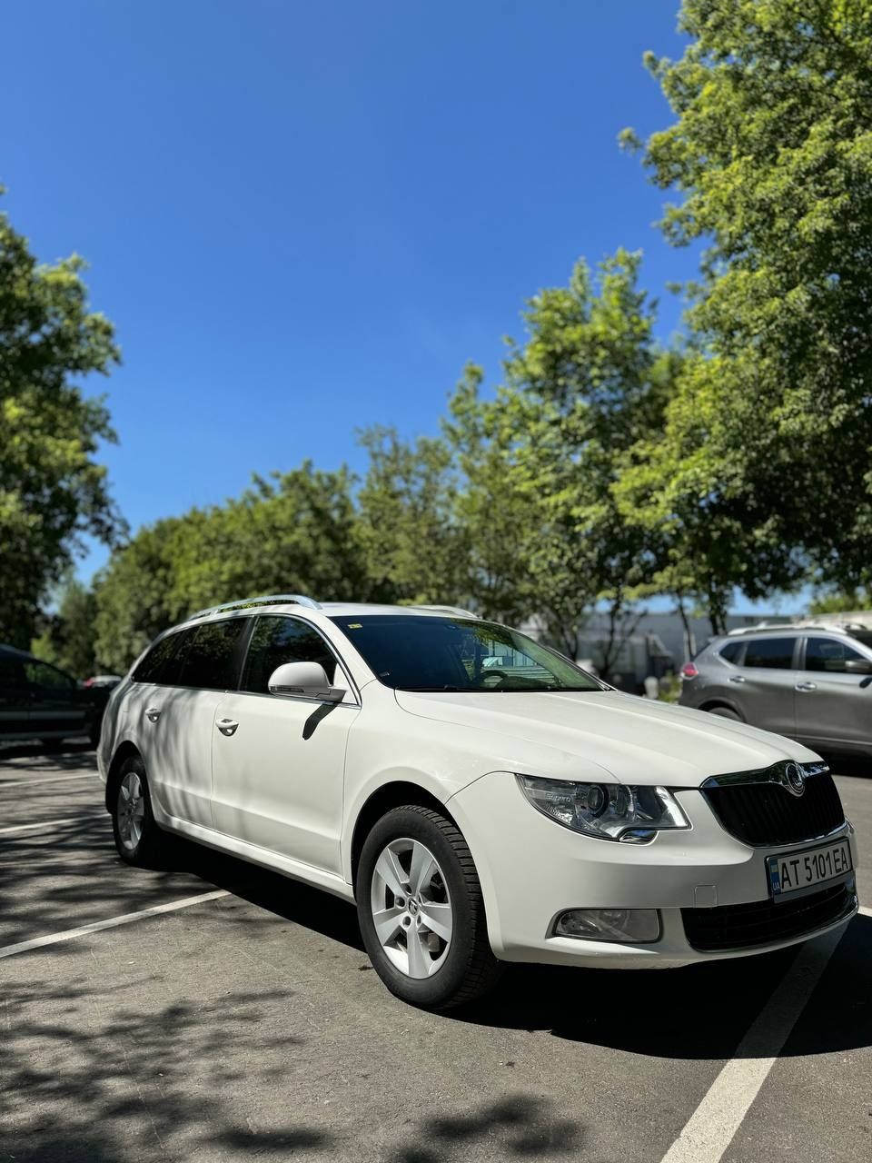 Skoda superb 2012 2.0 tdi dsg