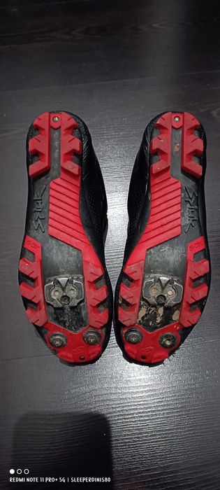 Sapatos SIDI e Spiuk tamanho 40 e 39