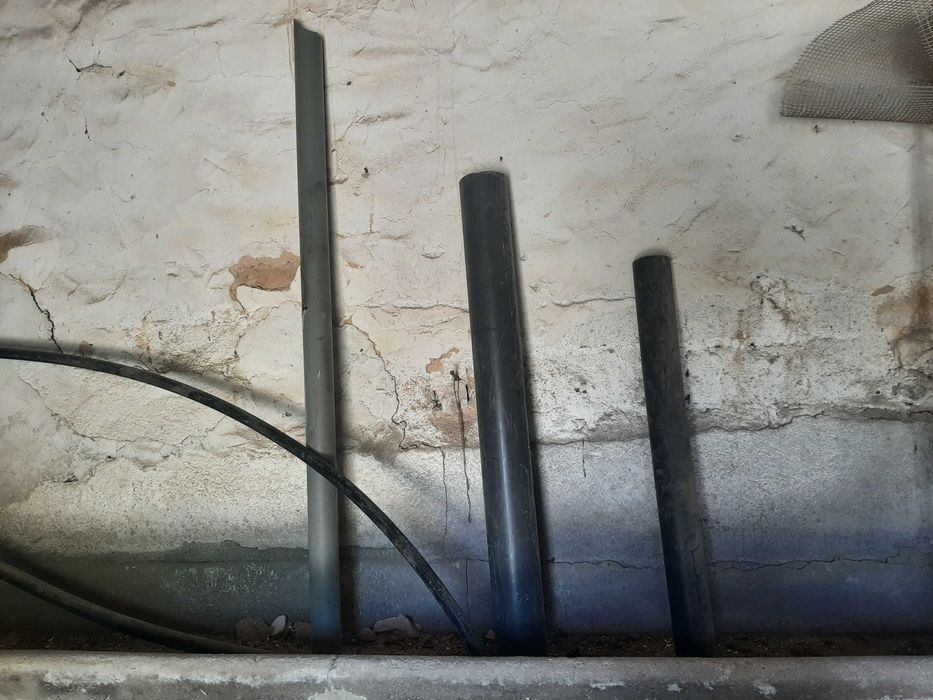 13 Tubos plástico das fotos.Várias medidas no anuncio.Pedras.