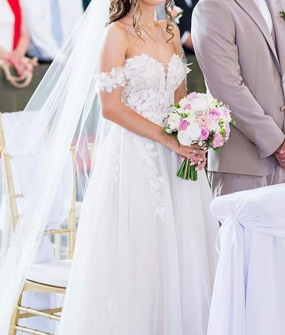 Suknia ślubna z brokatowym tiulem (odpinane rękawy) +długi welon