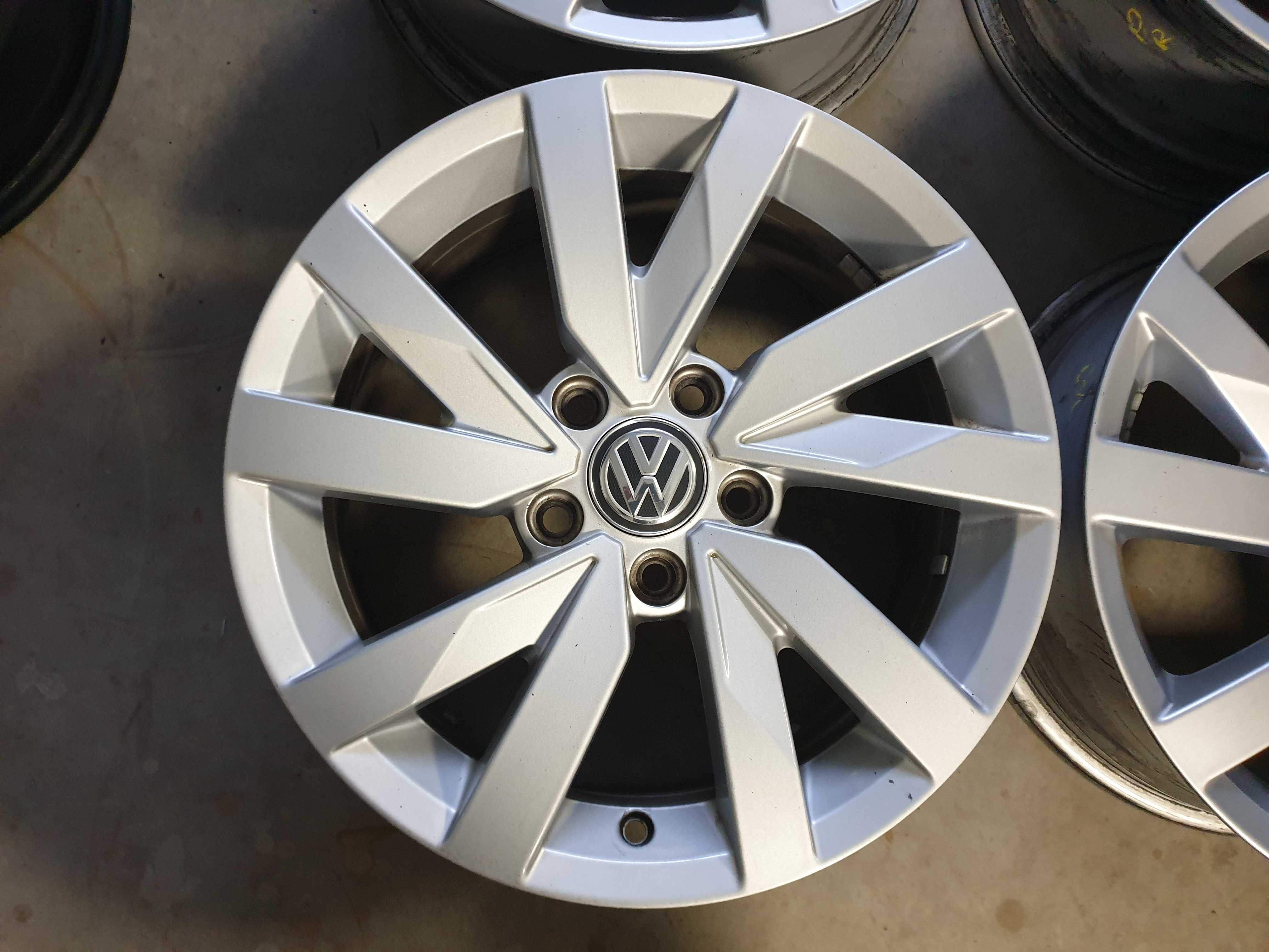 Alufelgi 16" VW Golf VII Passat b6 b7 b8 Caddy Touran Sharan T4 5x112