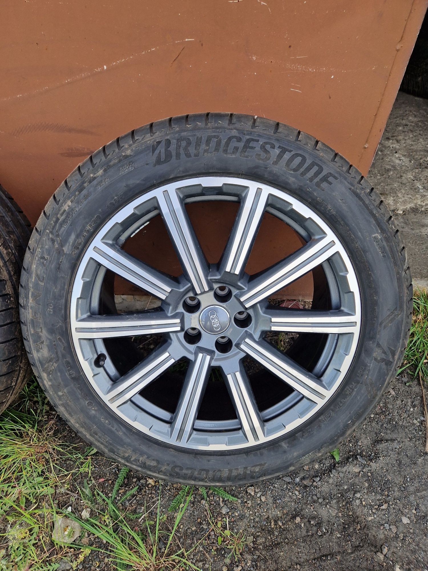 Oryginalne Koła Audi Q7 SQ7 4M 285/45R20 8mm Bridgestone 19r. Lato