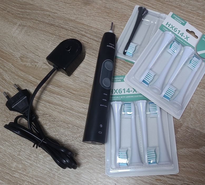 Szczoteczka Philips sonicare series 5100  ładowarka 9 końcówek