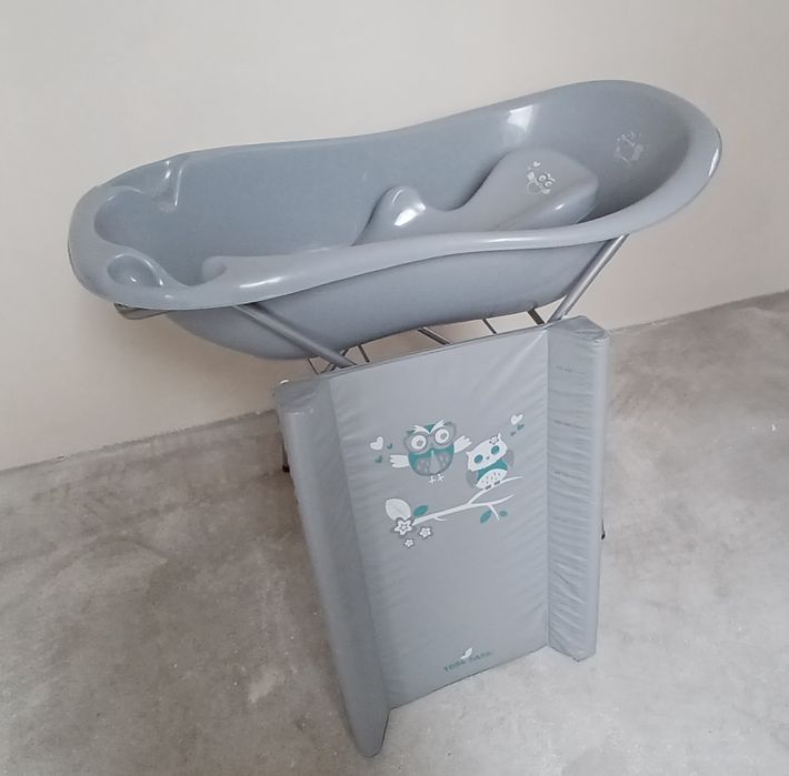 TEGA Baby wanienka ze stelażem, fotelikiem i przewijakiem