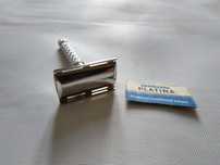 Máquina de barbear Antiga Gillette (Nova-não foi usada)