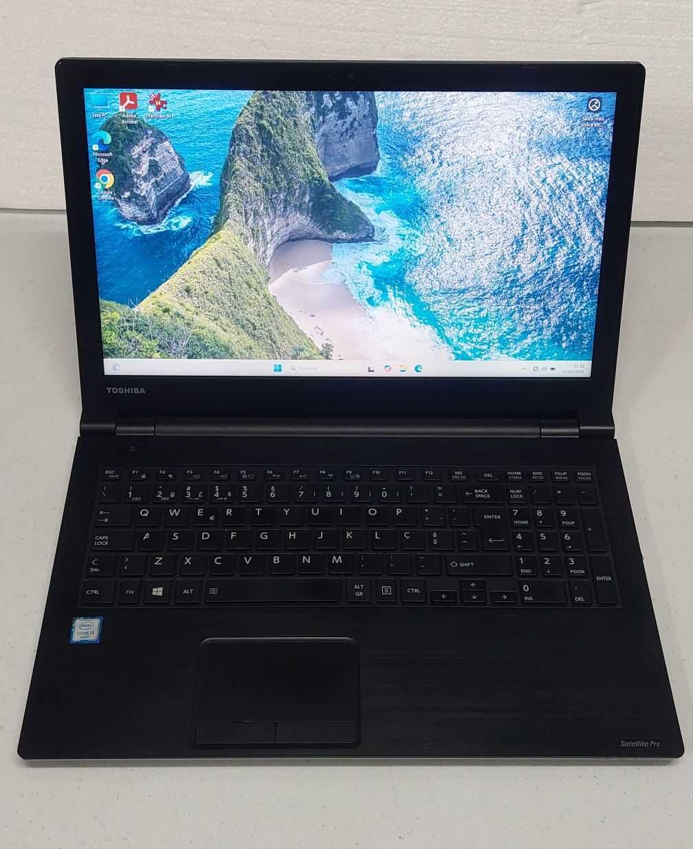 Toshiba i3 12Gb Ram SSD e bateria ótima