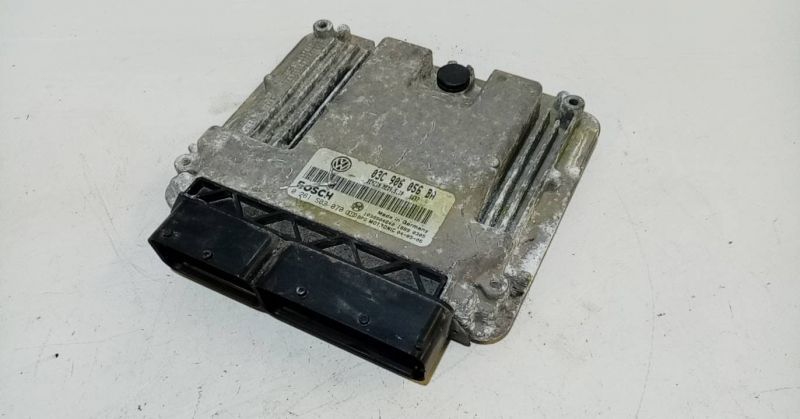 Centralina motor / ECU VOLKSWAGEN Golf V (1K1)