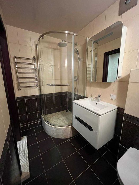 Оренда 3к квартири Космонавтів/ Олімп