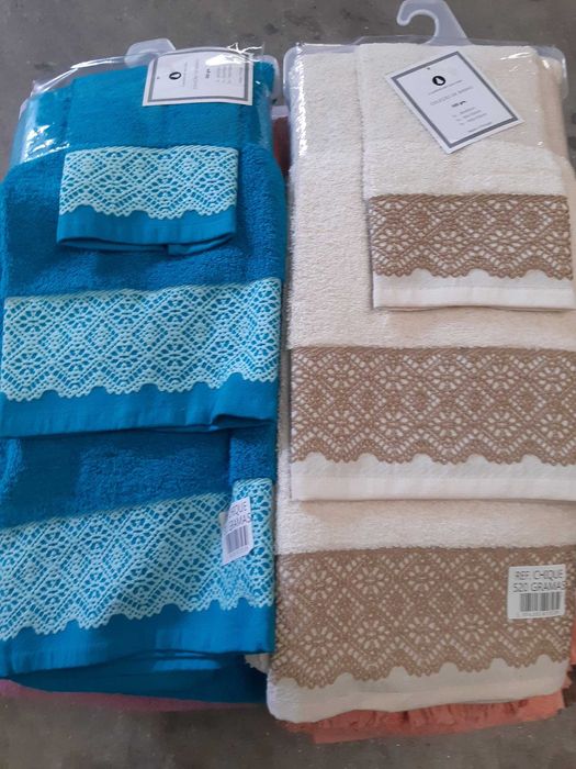 Vendo jogos de Banho com 6 peças