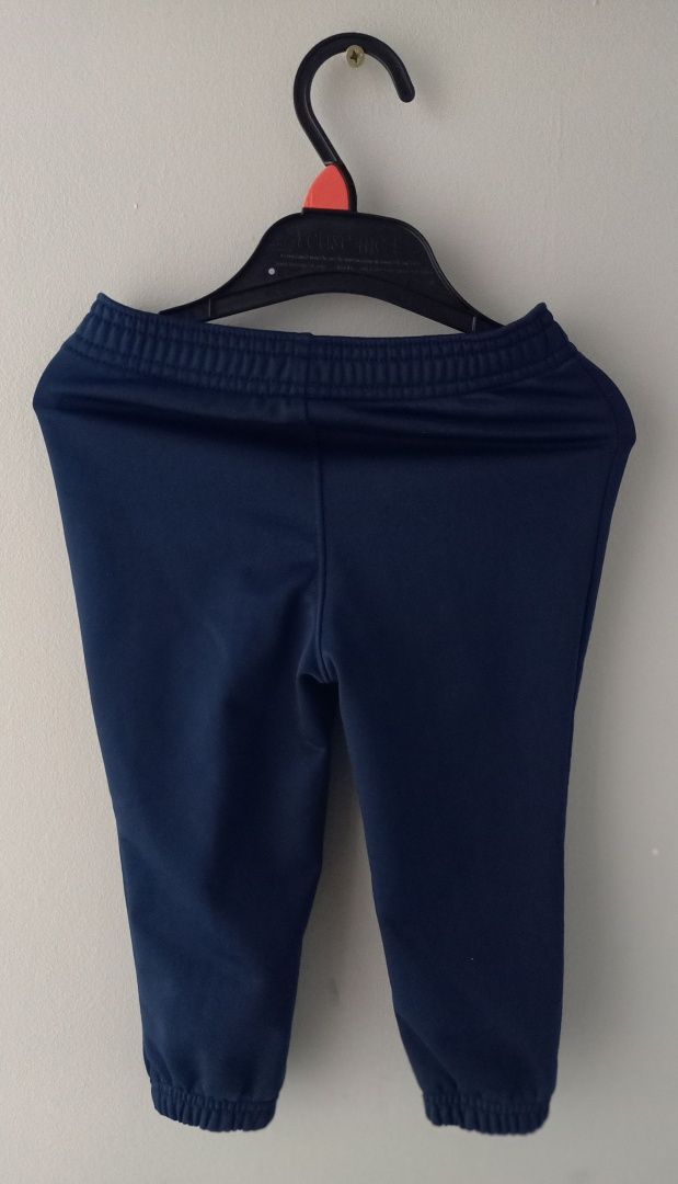 Granatowe spodnie dresowe dresy  12 m under armour