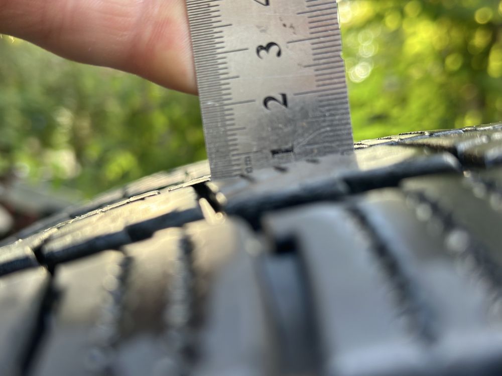 Opony Van 225/75 R16C zwmacniane 121/120R zimowe