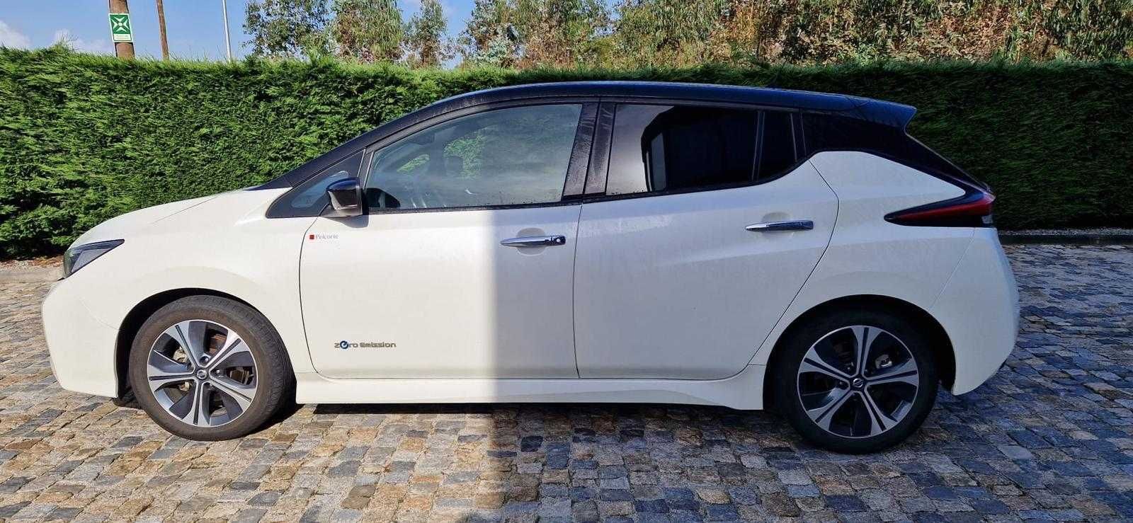 NISSAN LEAF - Impecável