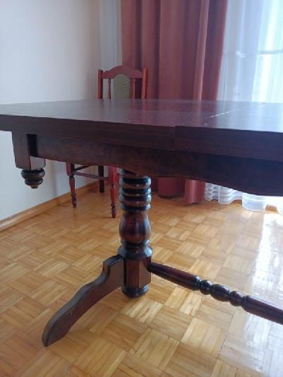 Stół drewniany stan bardzo dobry