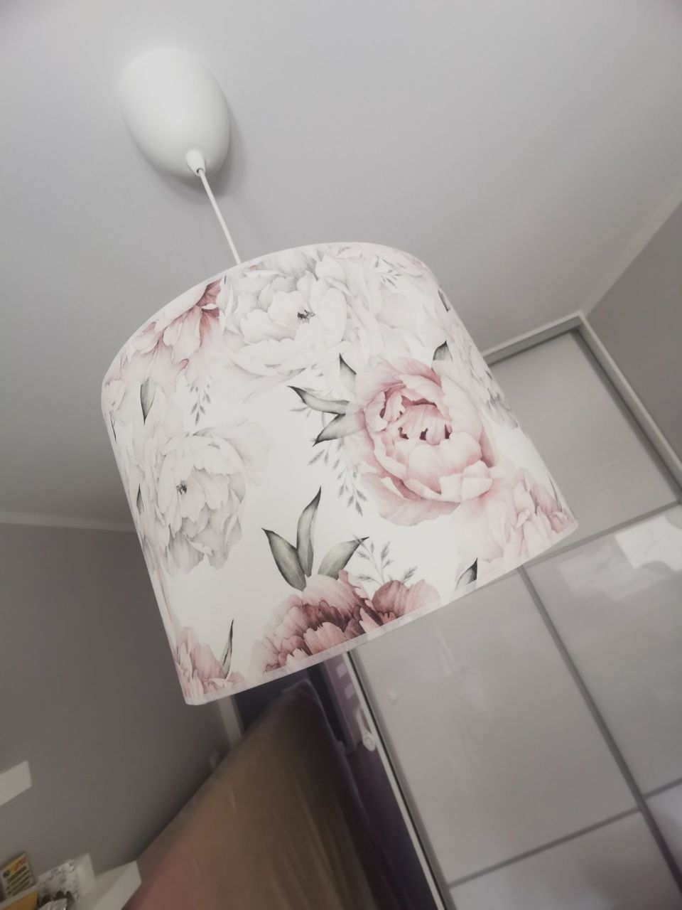 Zestaw lamp, wisząca i lampka nocna