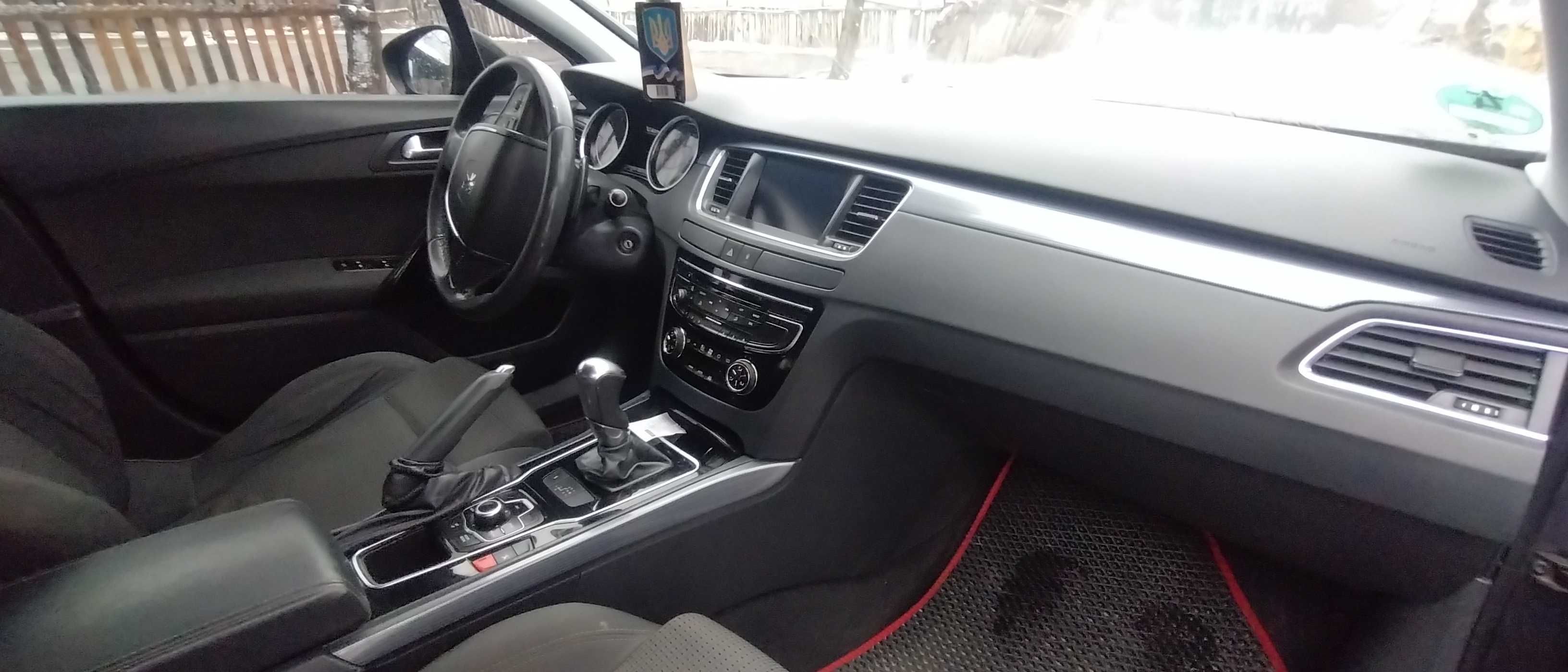 Автомобіль Peugeot 508