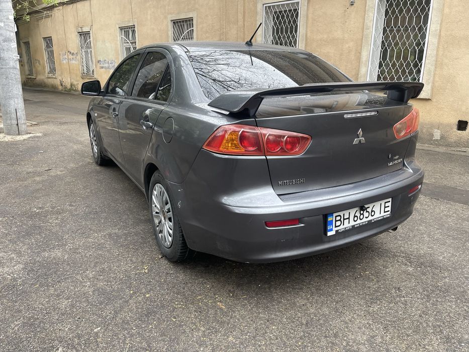 Продам лансер 10й