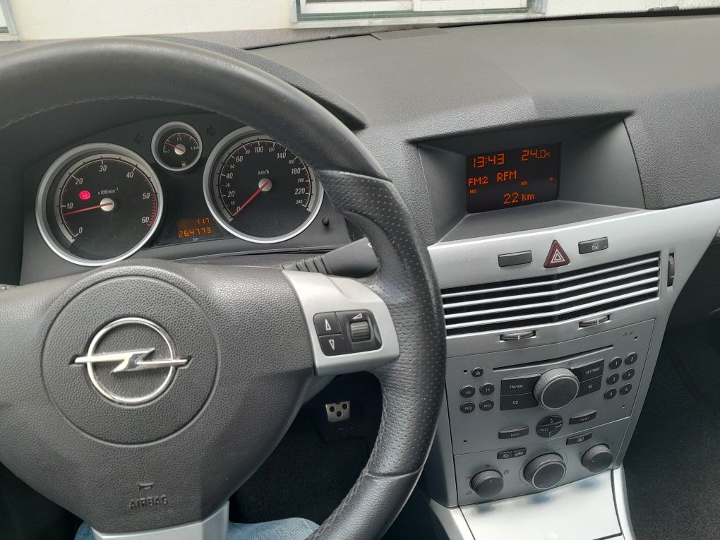 Opel astra h van