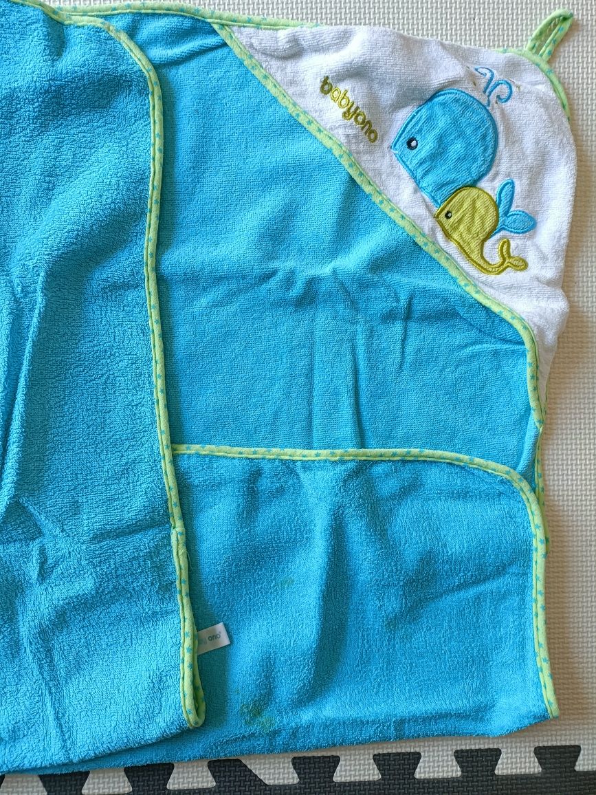 Ręcznik, okrycie kąpielowe z kapturkiem Babyono