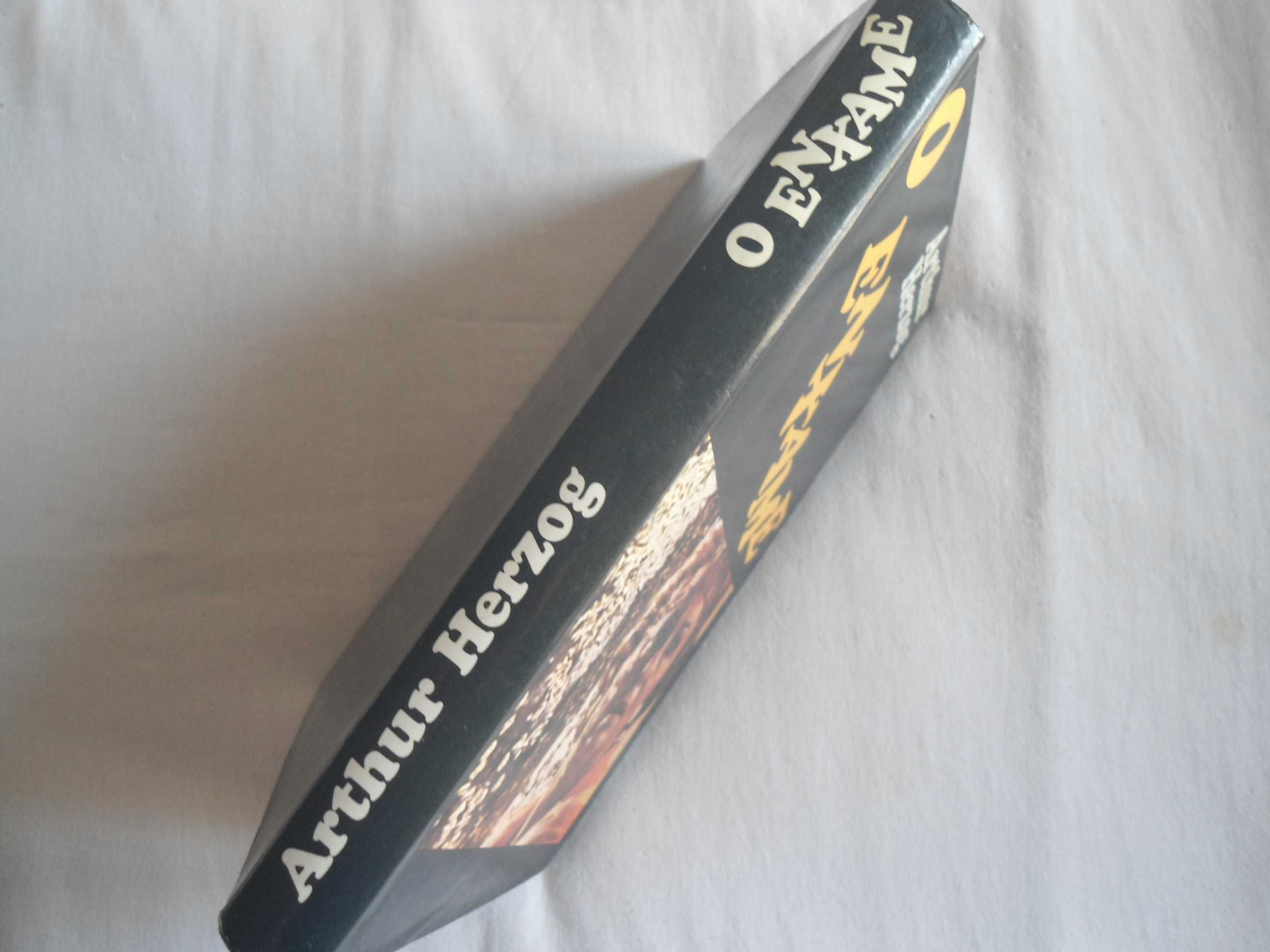 O Enxame por Arthur Herzog