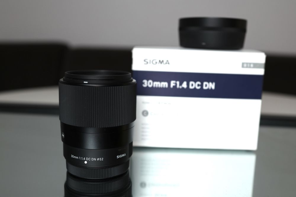 Sigma 30mm f1.4 jak Nowy Gwarancja + filtry