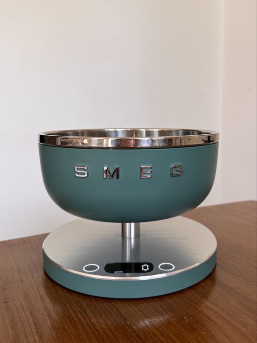 Cyfrowa waga kuchenna SMEG szmaragdowa turkusowa KSC01EGMWW