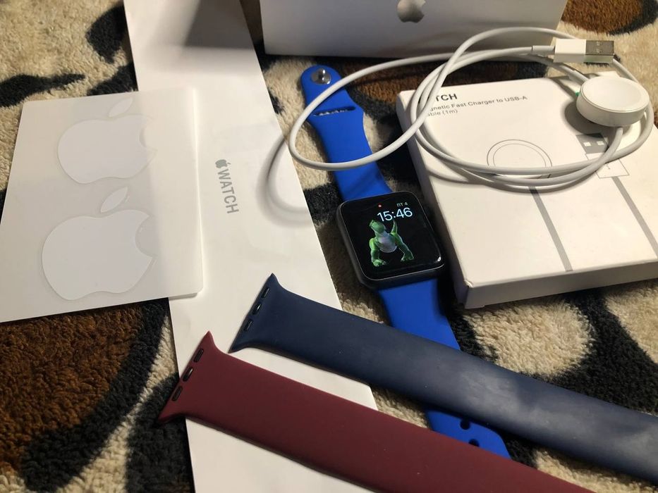 Годинник оригінал Apple стан шикарний