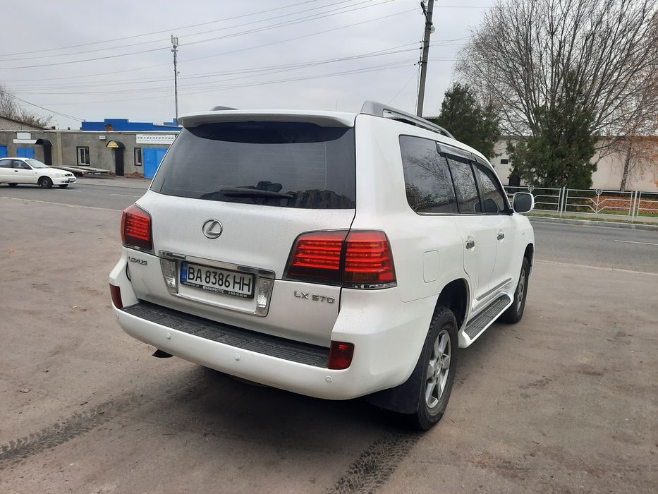 Лексус    лх 570