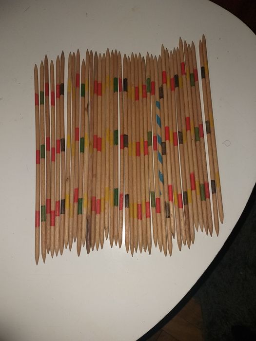 Stare bierki okres PRL i japońskie pałeczki do sushi