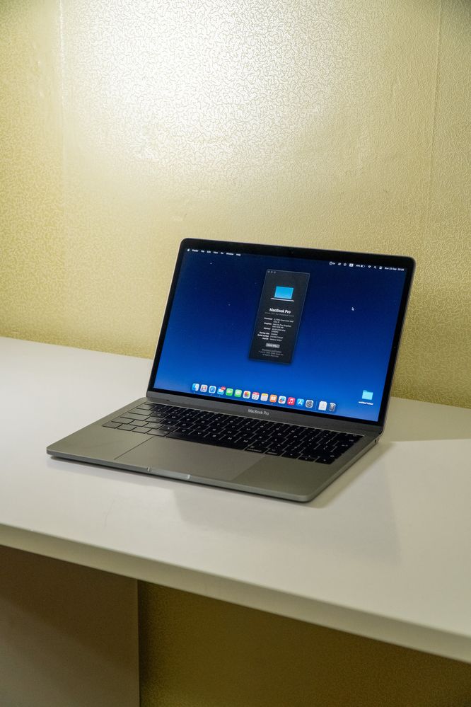 Macbook Pro 13” 2017 256gb 16RAM i5
