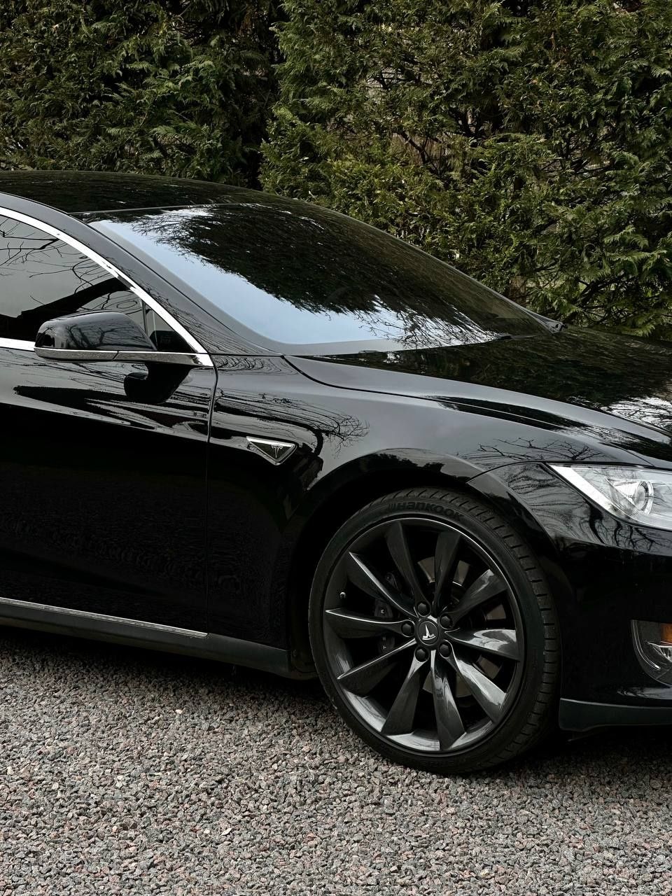 Tesla model S Performance