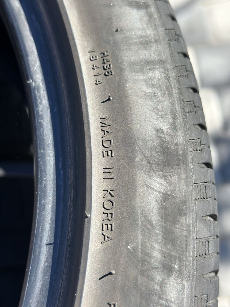 Комплект 235/40/19 Hankook