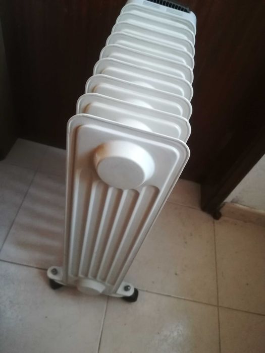 Aquecedor Elétrico a Óleo