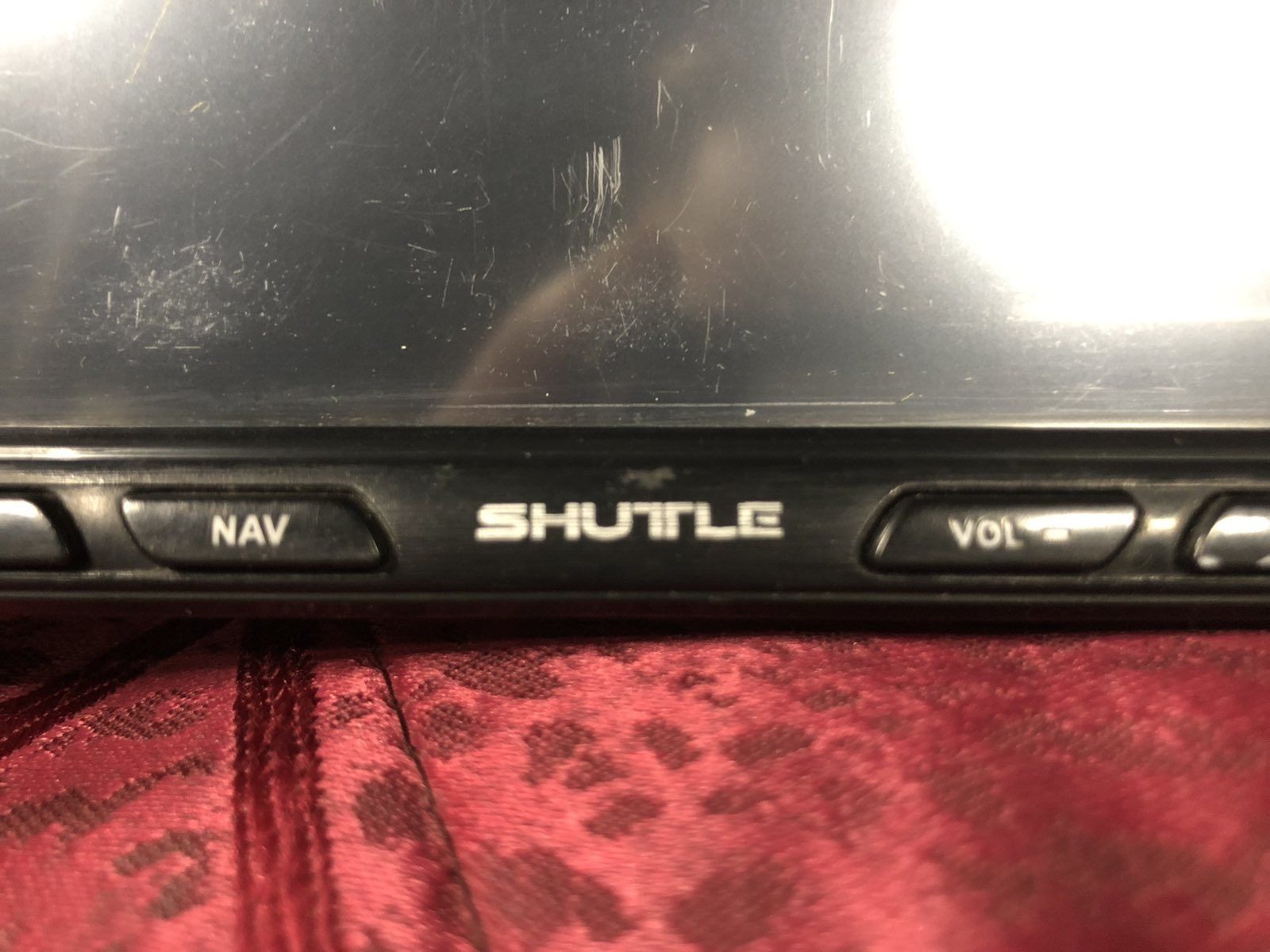 Автомагнитола Shuttle sdvn-7050