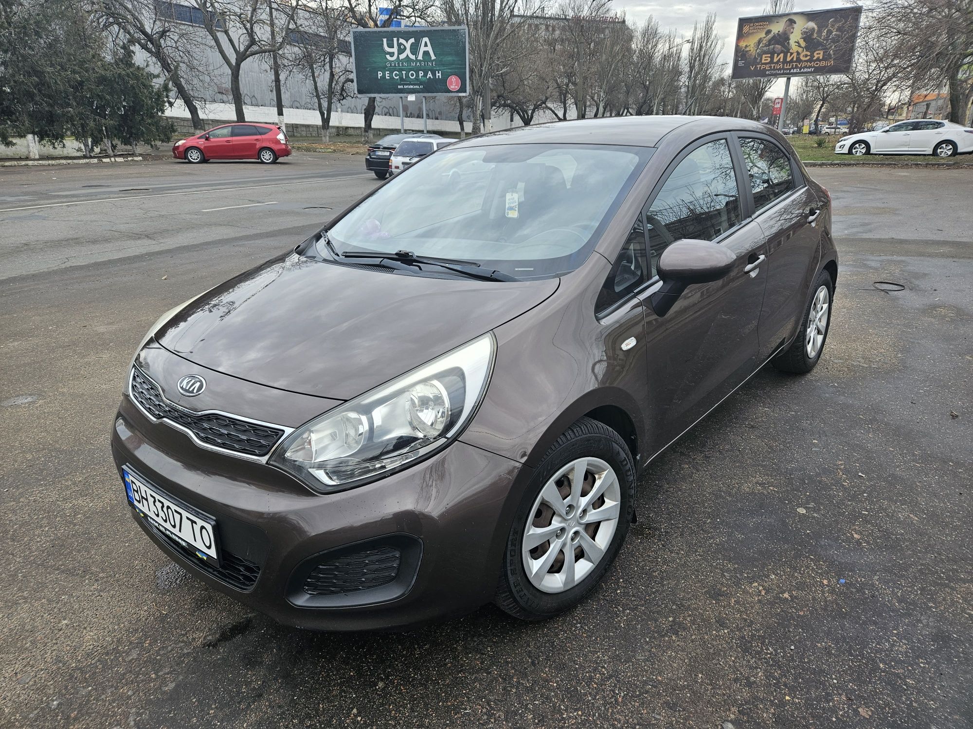 Продам Kia rio 2011