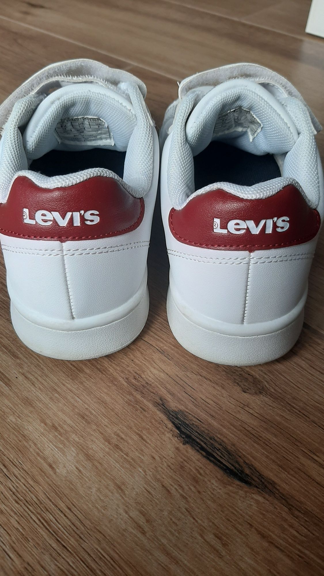 Buty dziecięce Levis r. 34 dł.  Wkładki ok.21,5 cm