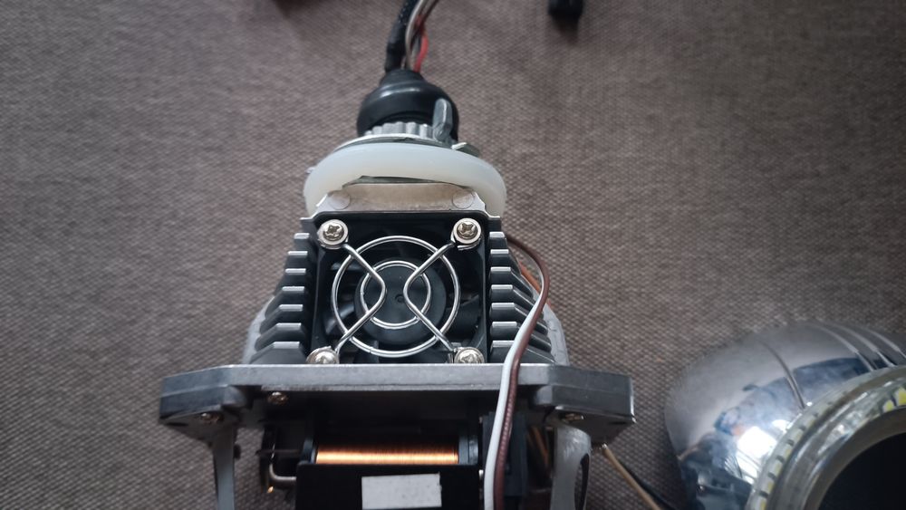 Продам Светодиодные BI-LED линзы AMS i3 3.0