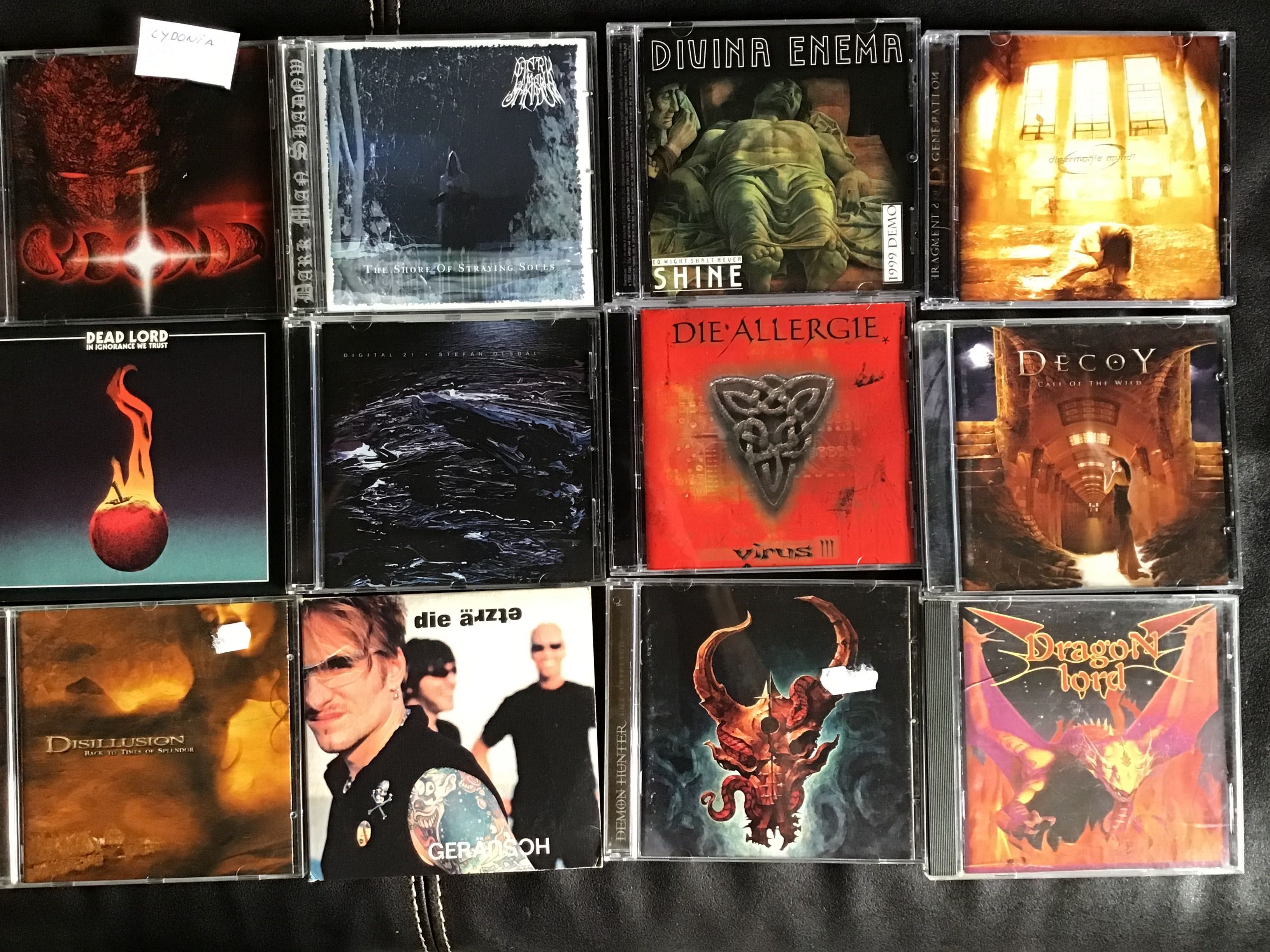 CDs vários metal , rock , letra C+D 2€. Actuliazada