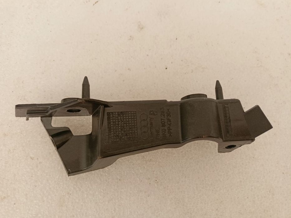 Audi A4 B8 8K 8K0 ślizg zderzaka lewy przód przedni mocowanie nowy