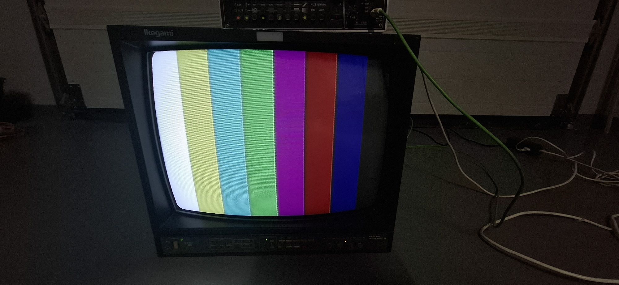 Monitor kineskopowy crt przemyslowy Ikegami TM20-17R jak sony pvm bvm
