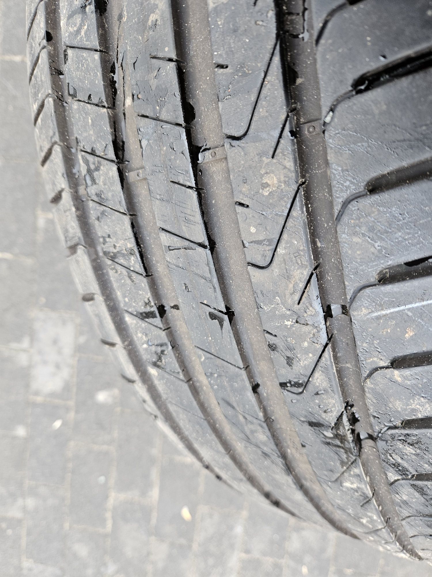 Opona Pirelli Scorpion Elect 255/45 R20