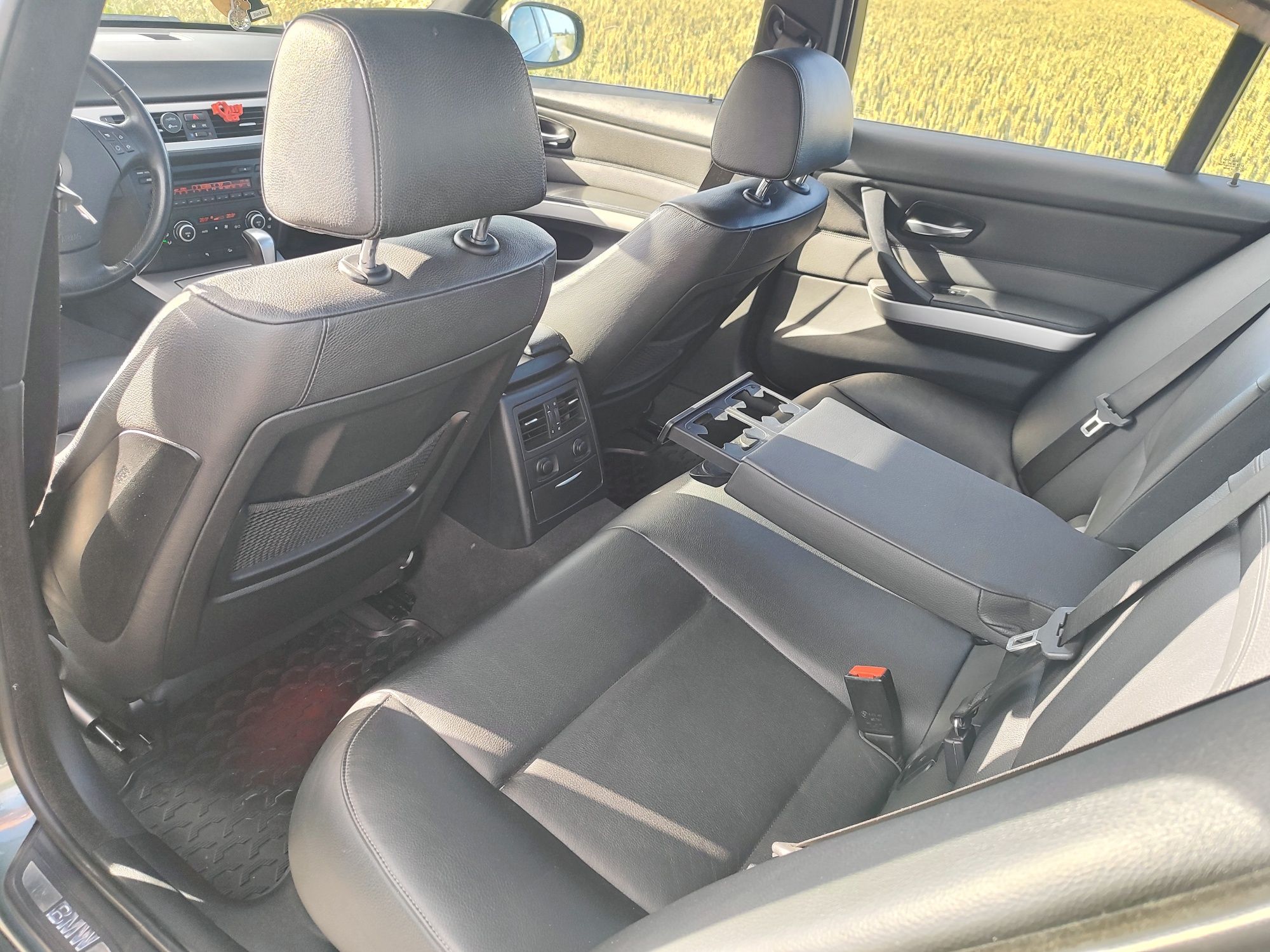 BMW E90 330xDrive  Zadbana automat keyles go