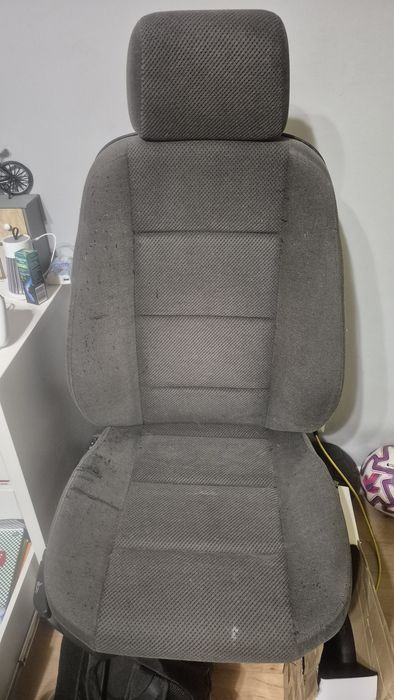 Fotel BMW E36 manual do pokoju