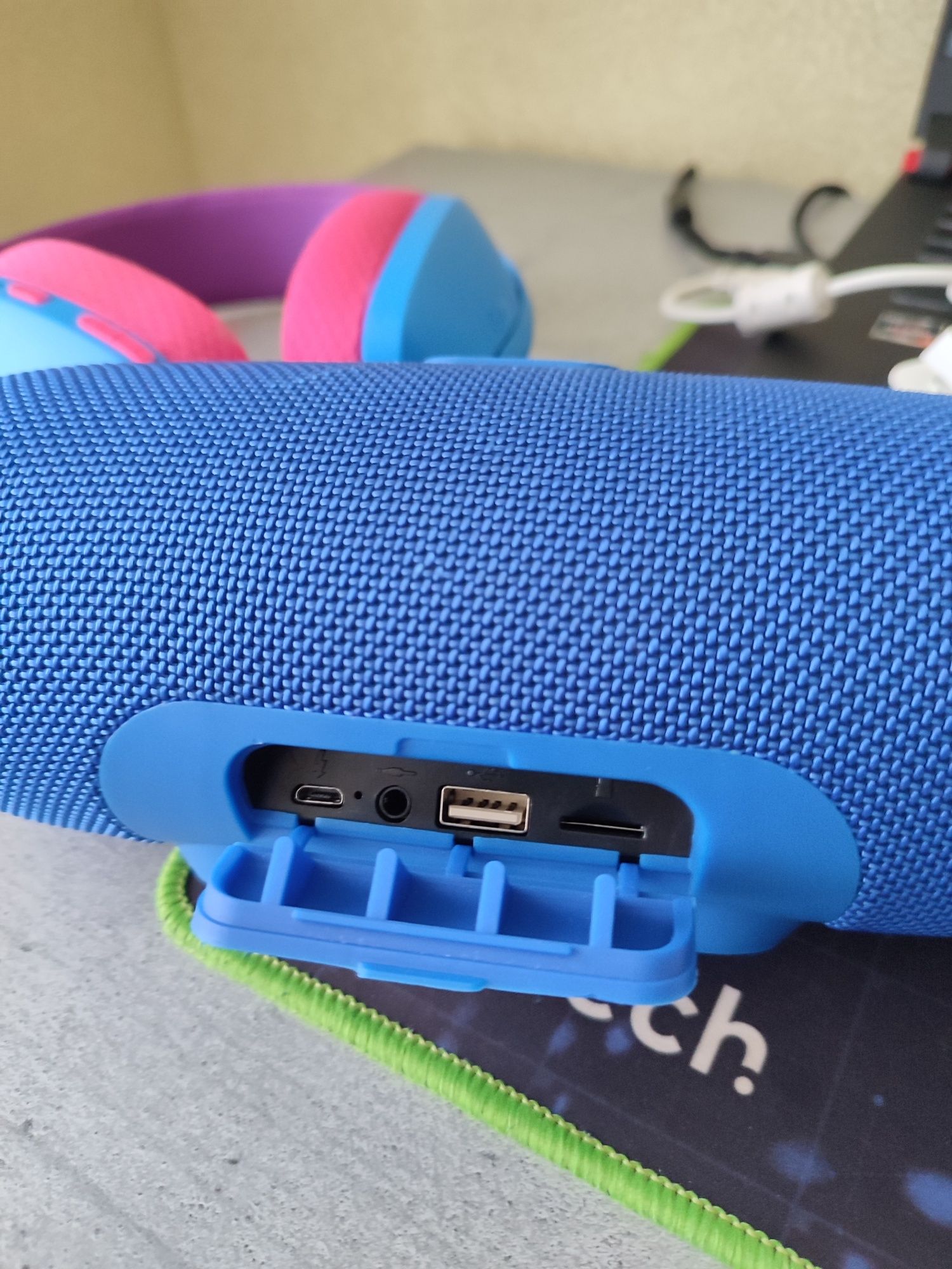 Колонка jbl charge 3