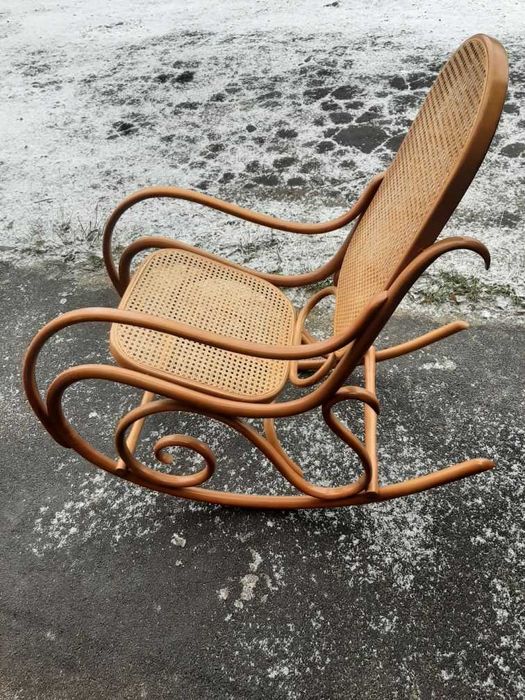 Wiklinowy fotel bujany