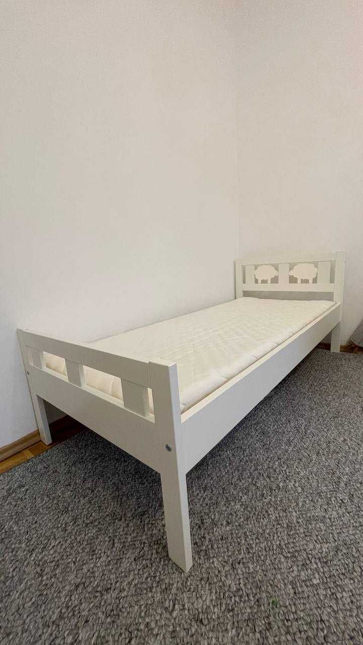 łóżko z materacem dla dzieci