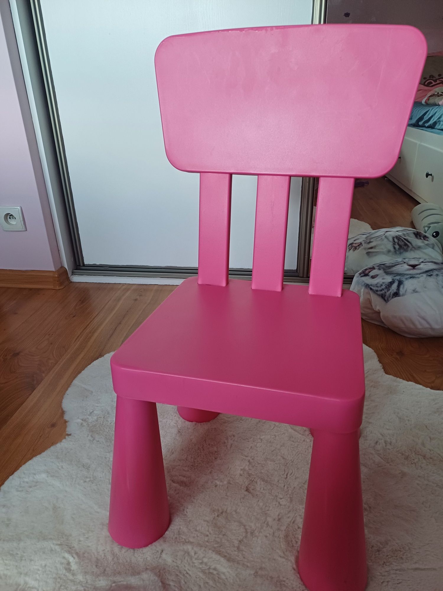 Krzesełko ikea mammut