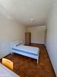 772876 - Quarto encantador junto à estação...