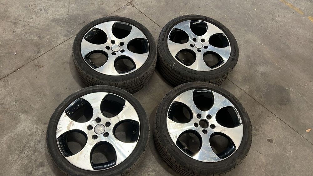Jantes VW Golf V GTI com pneus bons