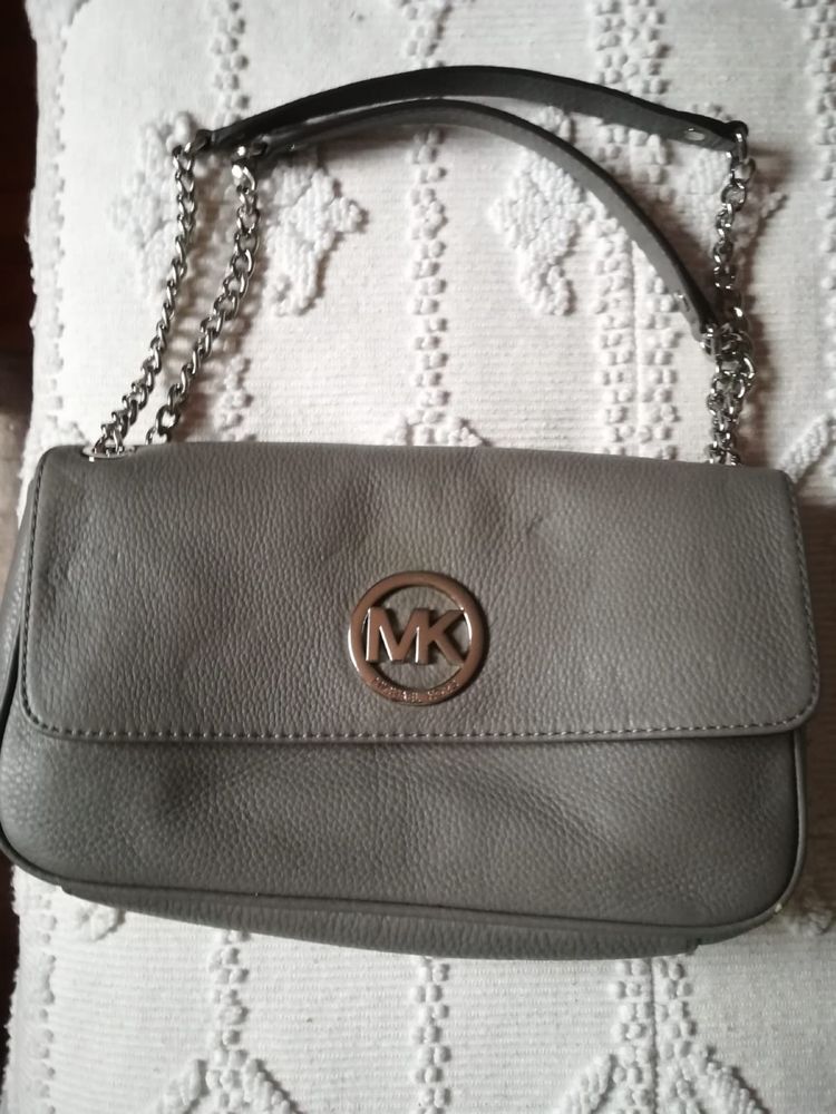 Mala Michael Kors