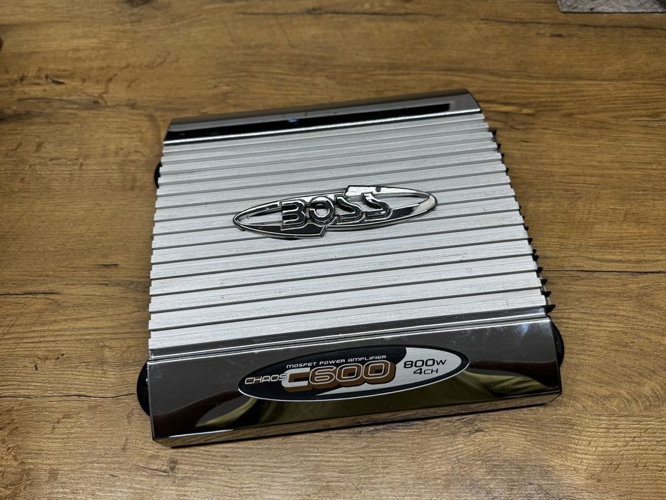 Wzmacniacz 4-kanałowy boss audio chaos c600